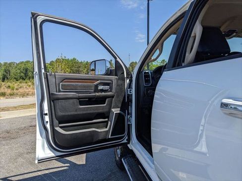 Certified 2022 RAM 2500 Laramie AWD/4WD image 59