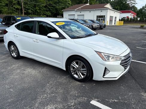 Used 2019 Hyundai Elantra SEL w/ Cargo Package FWD image 7