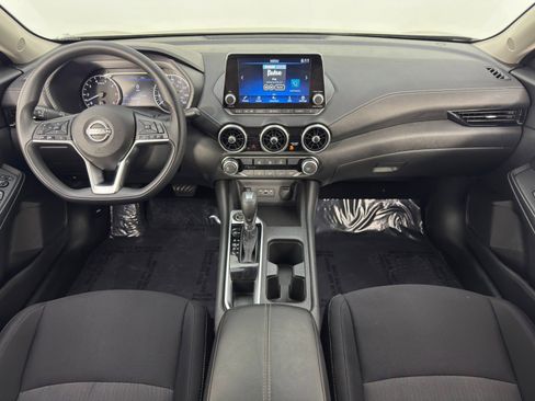 Used 2024 Nissan Sentra SV image 11