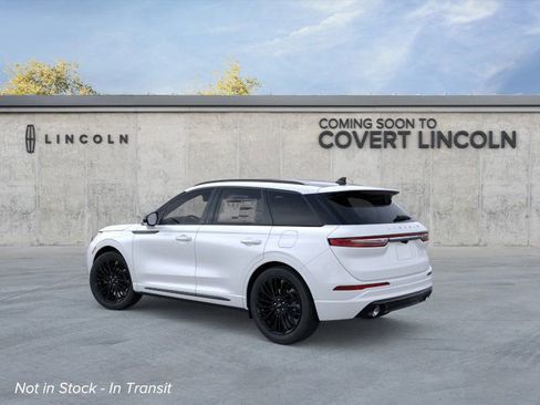 New 2026 Lincoln Corsair Premiere image 4