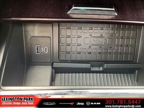 Used 2023 Ford Expedition Platinum AWD/4WD image 15