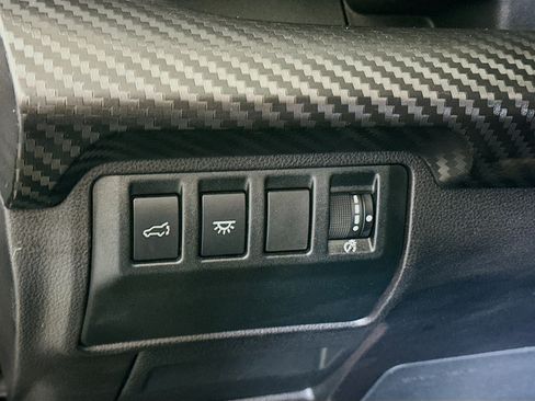 Used 2025 Subaru Ascent Premium image 16