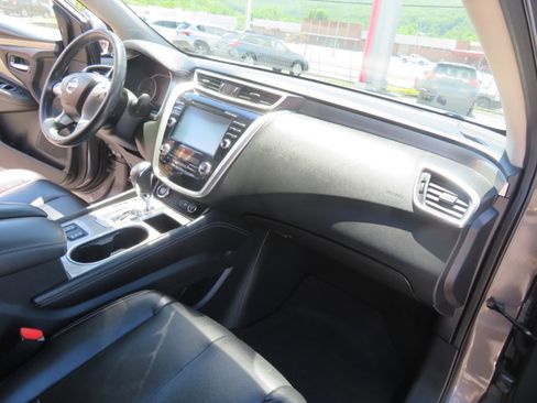 Used 2018 Nissan Murano SL w/ Moonroof Package image 23