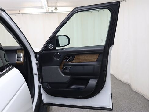 Used 2019 Land Rover Range Rover Supercharged AWD/4WD image 23