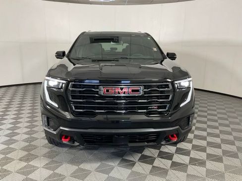 Used 2024 GMC Acadia AT4 w/ Luxury Package AWD/4WD image 2