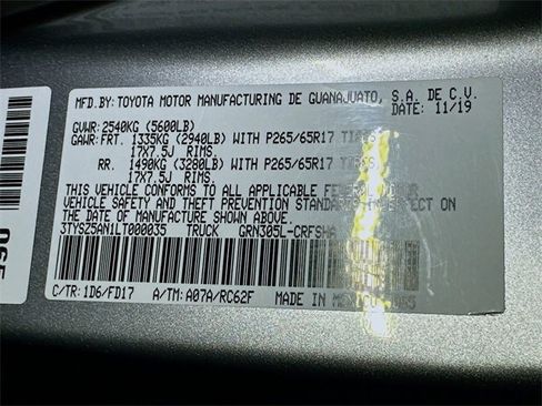 Used 2020 Toyota Tacoma TRD Sport image 21