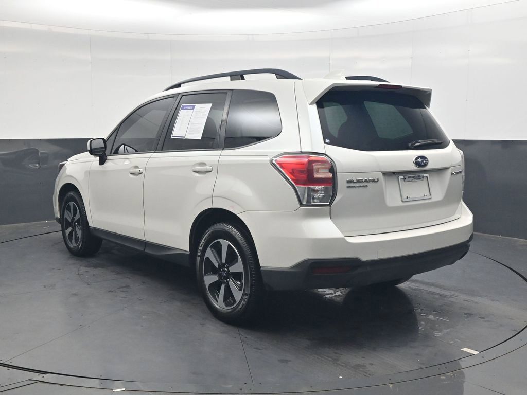 Used 2018 Subaru Forester 2.5i Premium AWD/4WD image 6