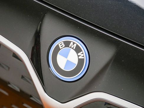 Certified 2023 BMW i4 eDrive35 w/ Premium Package RWD image 9
