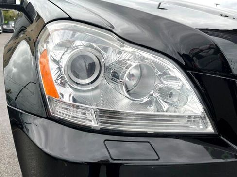 Used 2011 Mercedes-Benz GL 450 4MATIC image 24