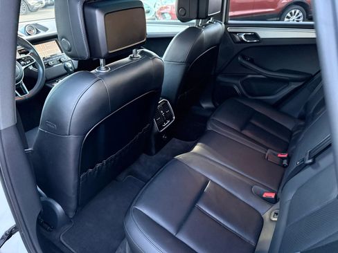 Used 2016 Porsche Macan S w/ Premium Package Plus AWD/4WD image 15