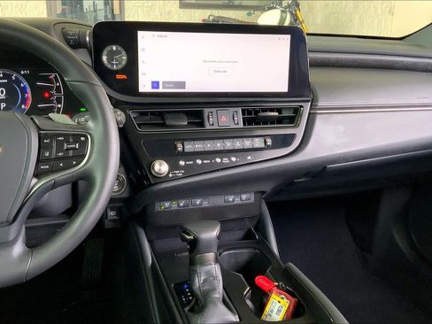 Used 2023 Lexus ES 350 w/ Premium Package image 8