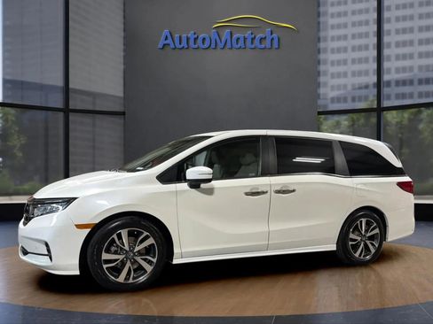 Used 2023 Honda Odyssey Touring image 5