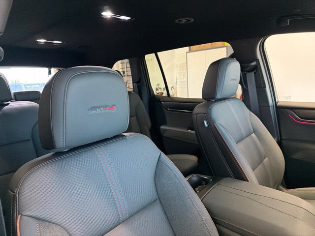 Used 2026 GMC Acadia AT4 w/ LPO, Floor Liner Package AWD/4WD image 42