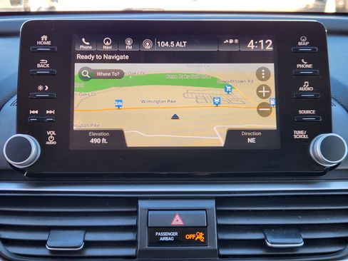 Used 2018 Honda Accord Touring image 12