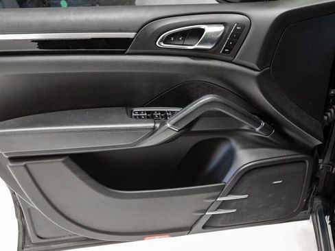 Used 2012 Porsche Cayenne image 7