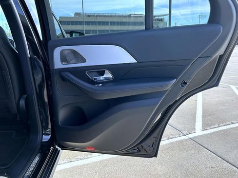 Used 2025 Mercedes-Benz GLE 350 4MATIC image 17