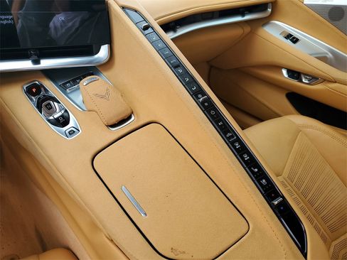 Certified 2021 Chevrolet Corvette Stingray Premium Conv w/ Z51 Performance Package image 24