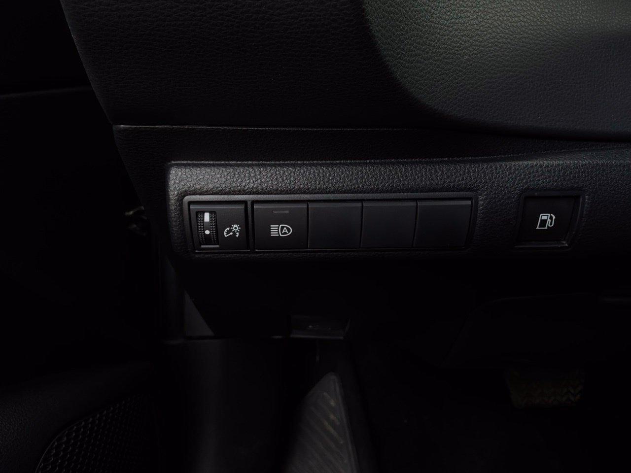 Used 2026 Toyota Corolla LE FWD image 24