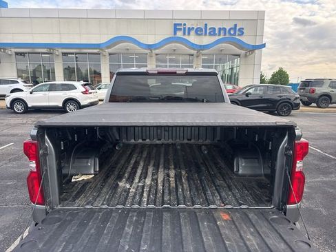 Used 2021 Chevrolet Silverado 1500 Custom Trail Boss AWD/4WD image 5