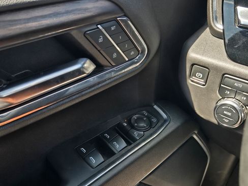 Used 2024 GMC Sierra 1500 SLT image 21