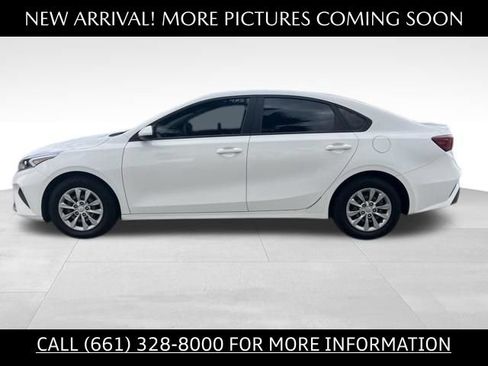Used 2023 Kia Forte LX FWD image 2