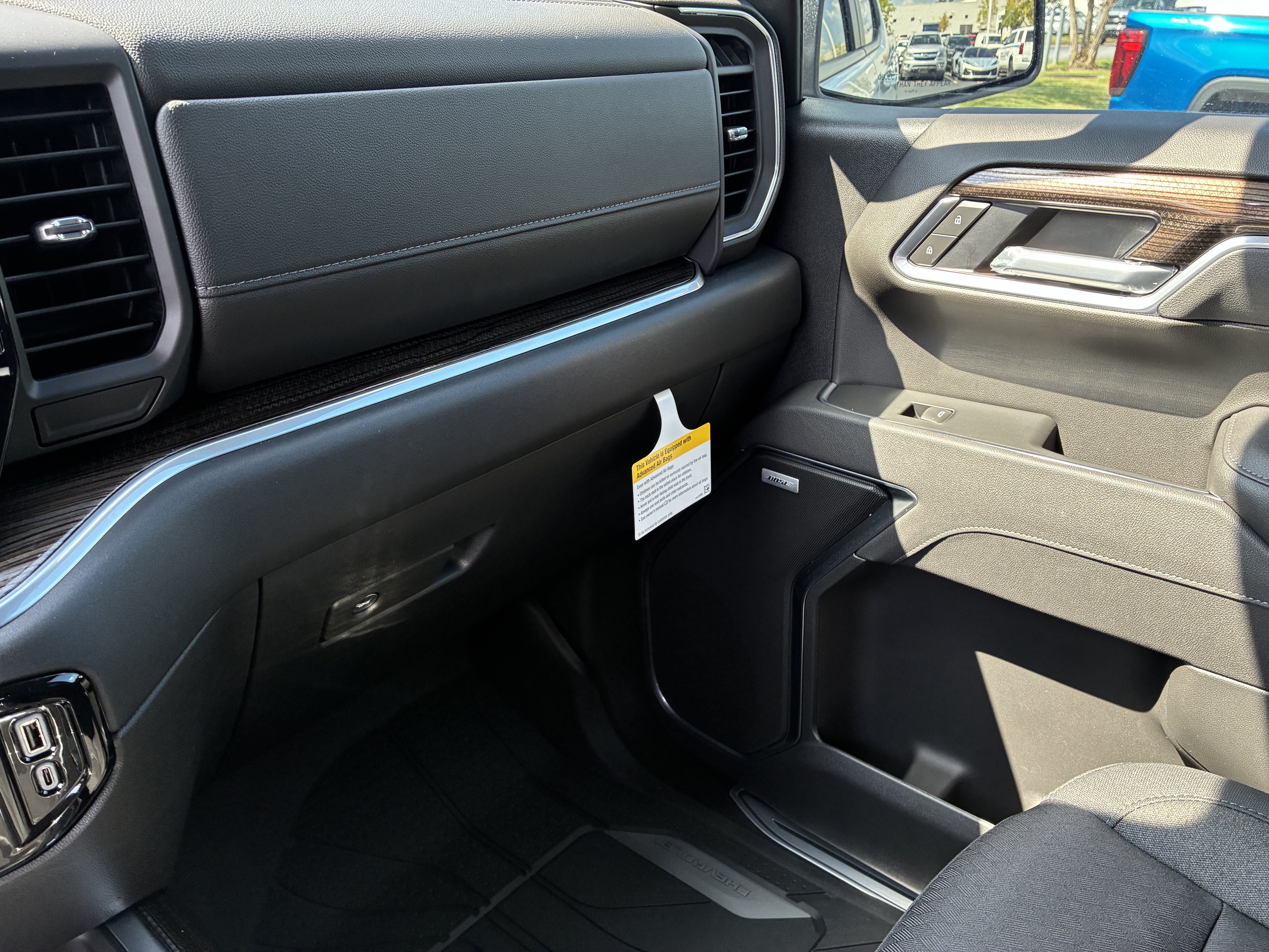 New 2026 Chevrolet Silverado 1500 RST w/ Dark Appearance Package AWD/4WD image 37