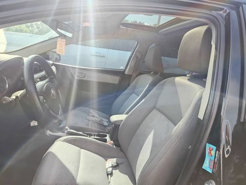 Used 2016 Toyota Corolla LE FWD image 6