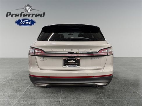 Used 2019 Lincoln Nautilus Reserve image 23