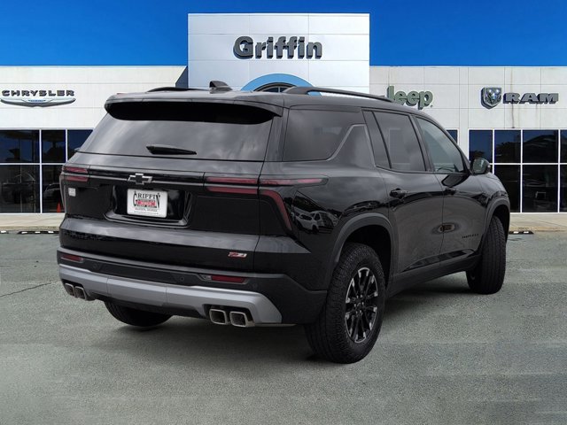 Used 2026 Chevrolet Traverse Z71 w/ LPO, Floor Liner Package AWD/4WD image 4