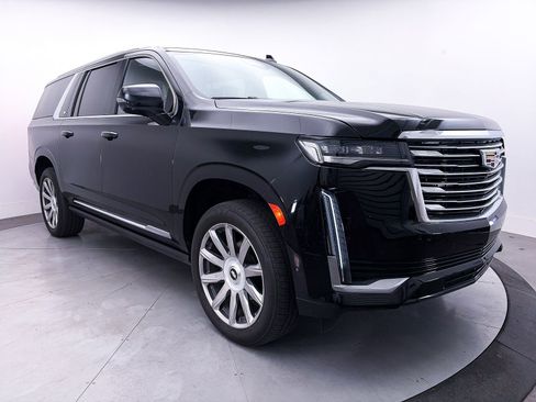 Used 2024 Cadillac Escalade ESV Premium Luxury Platinum AWD/4WD image 13
