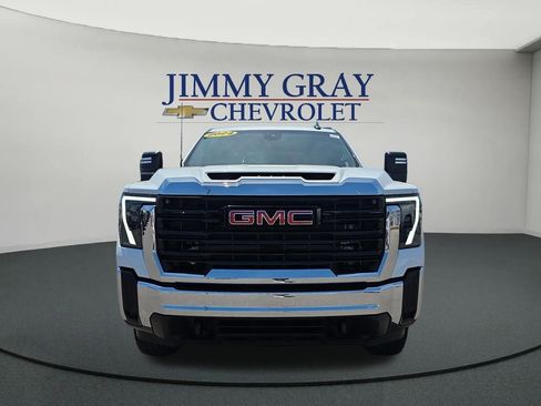 Used 2024 GMC Sierra 2500 Pro w/ Convenience Package AWD/4WD image 8