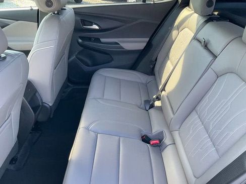 New 2026 Buick Envista Avenir image 13