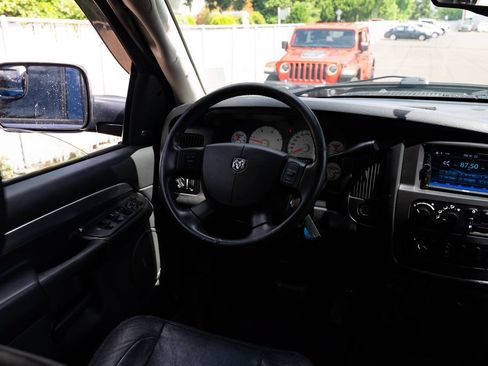 Used 2005 Dodge Ram 2500 Truck SLT AWD/4WD image 10