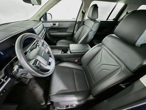 Used 2025 Hyundai Santa Fe SEL FWD image 13