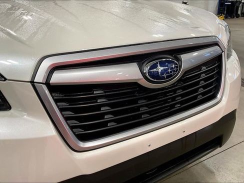 Used 2020 Subaru Forester Premium image 30
