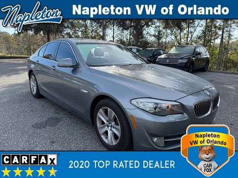 Used 2011 BMW 528i Sedan image 3