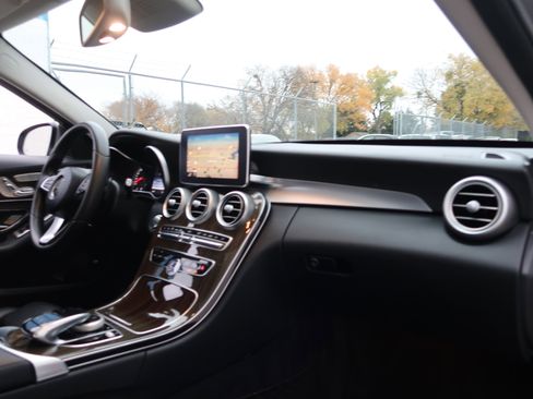 Used 2016 Mercedes-Benz C 300 4dr Sdn C 300 Luxury 4MATIC image 26
