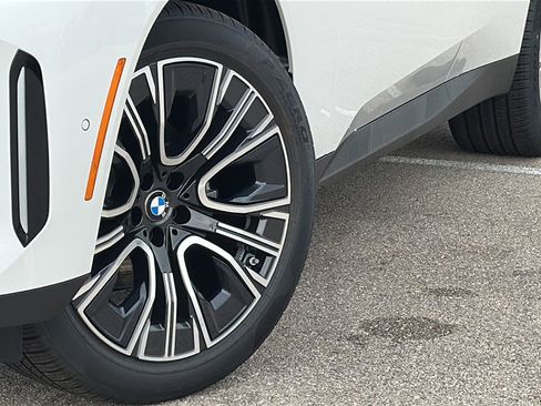 New 2026 BMW X3 xDrive30 w/ Premium Package AWD/4WD image 3