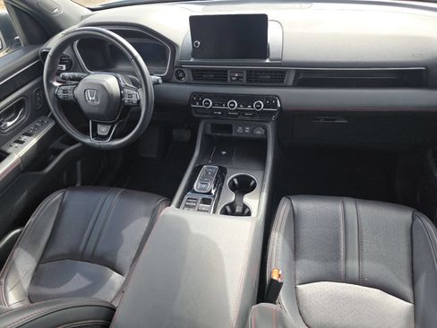 Certified 2025 Honda Pilot Black Edition image 28