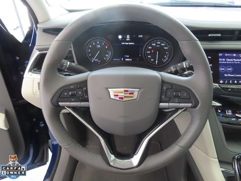 Used 2025 Cadillac XT6 Premium Luxury w/ Technology Package FWD image 15