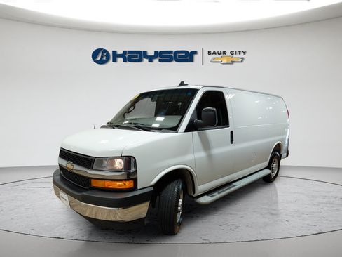 Used 2025 Chevrolet Express 2500 w/ Driver Convenience Package RWD image 3