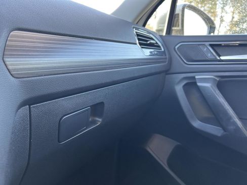 Used 2024 Volkswagen Tiguan Wolfsburg Edition image 20