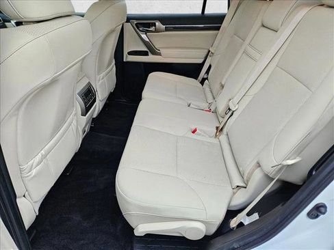 Used 2020 Lexus GX 460 Premium w/ Premium Package AWD/4WD image 19