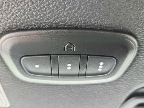Used 2023 Jeep Wrangler Unlimited Sahara AWD/4WD image 38