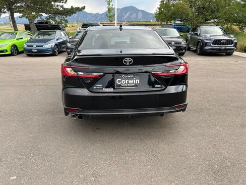 Used 2025 Toyota Camry SE AWD/4WD image 7