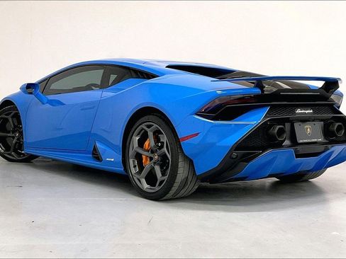 Used 2023 Lamborghini Huracan Tecnica image 6