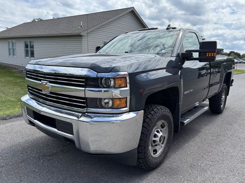 Used 2017 Chevrolet Silverado 2500 W/T w/ WT Convenience Package AWD/4WD image 7