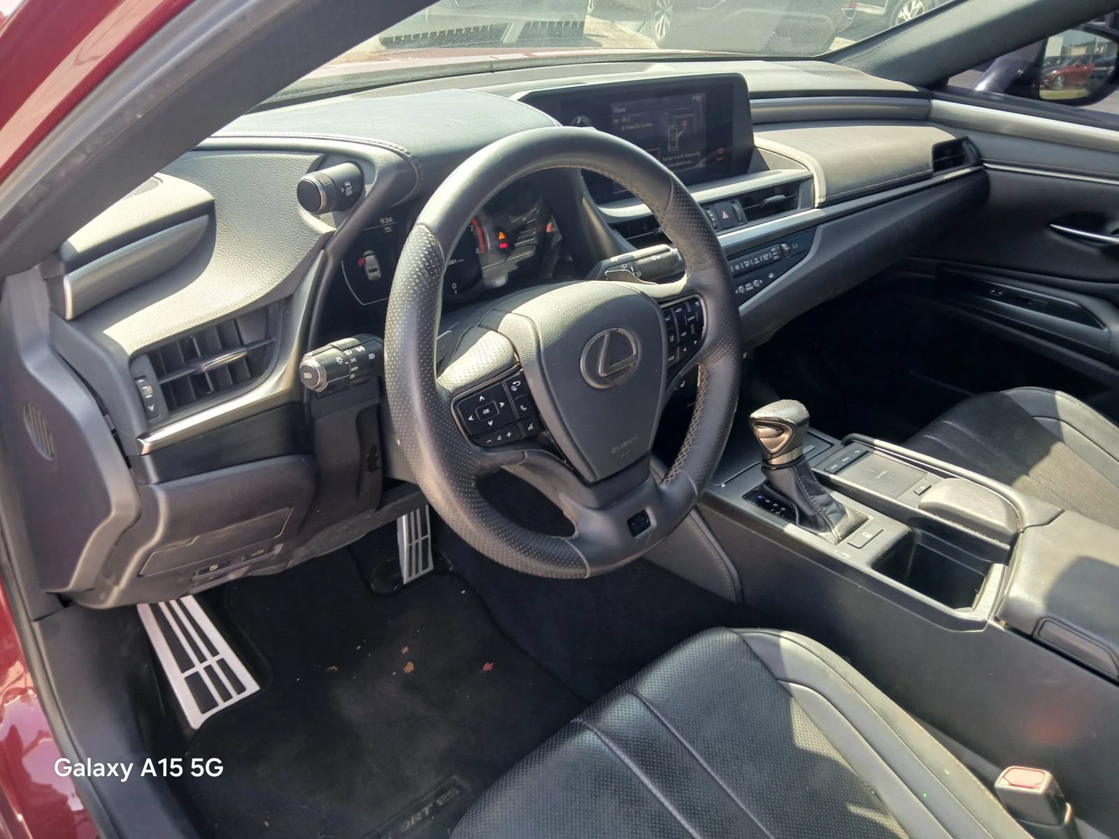 Used 2020 Lexus ES 350 F Sport w/ Accessory Package FWD image 4