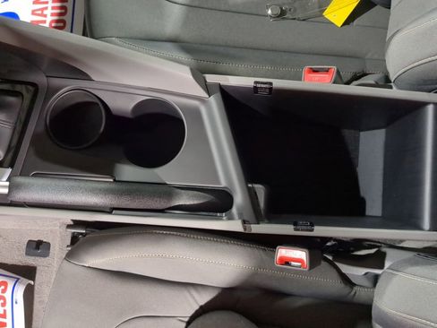 Used 2025 Hyundai Elantra Sport image 27