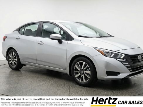 Used 2025 Nissan Versa SV FWD image 1